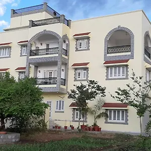 Villa Casa Romana-spacious With Scenic Views 